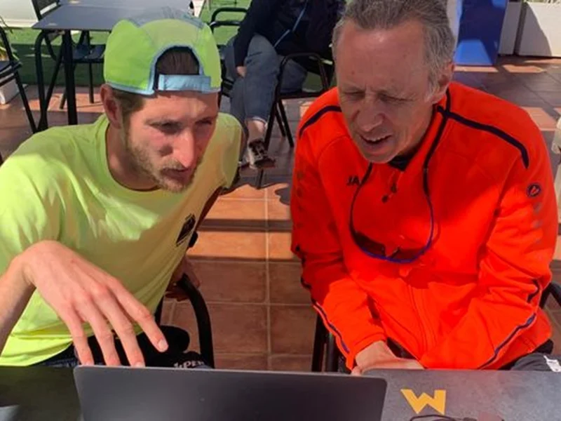 Padel Video-Analyse - Technik Training mit professioneller Videoanalyse